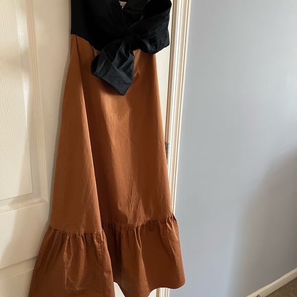 Hutch strapless dress…wear to wedding or pair w/ sandals and a denim jacket! - Picture 6 of 8